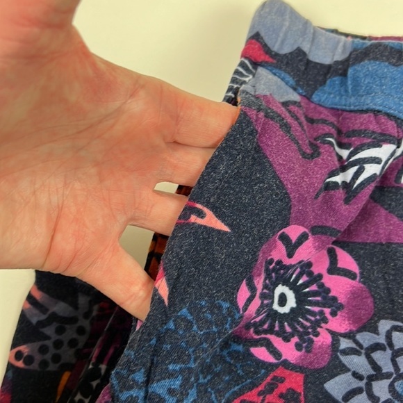 Natori Colourful Printed ¾ Length Sleeve Pajamas - Picture 9 of 14